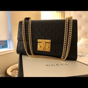 Padlock Gucci Signature shoulder bag
